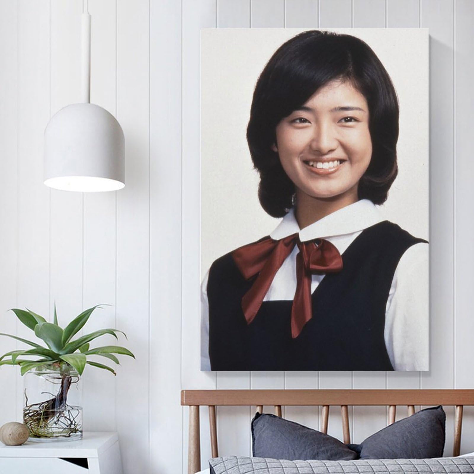 Amazon.co.jp: 山口百恵歌手女優若い写真5ポスター アートパネル